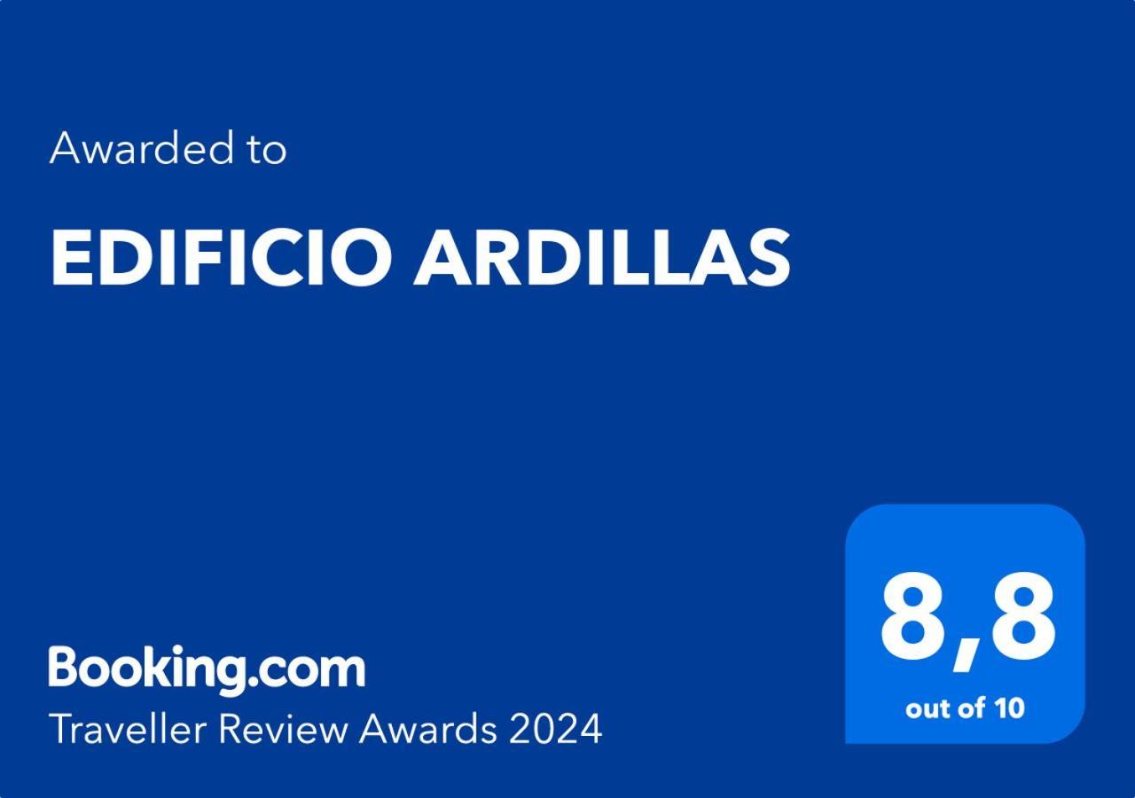 Edificio Ardillas เบนาสเก ภายนอก รูปภาพ